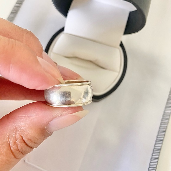 Sterling Silver 9mm Ring - Picture 7 of 8